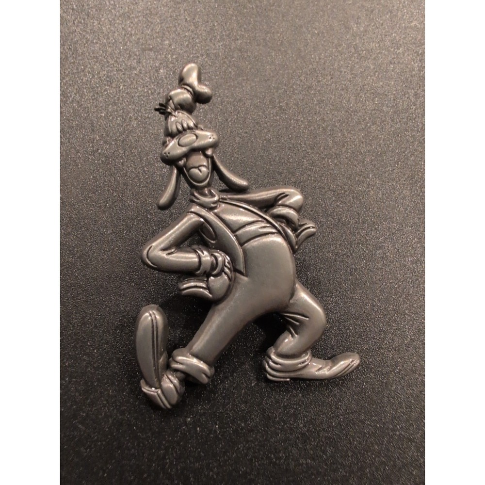 NEW BoxLunch Monogram Disney Mickey & Friends 3D Pewter Pin Goofy 2026